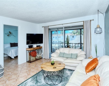 116 Vista Hermosa Circle - Photo Thumbnail 5