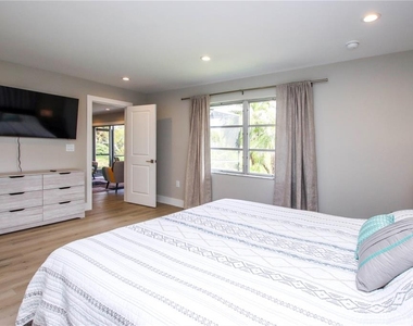 1057 Blue Heron Drive - Photo Thumbnail 24