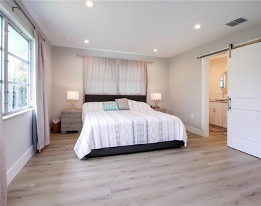 1057 Blue Heron Drive - Photo Thumbnail 23