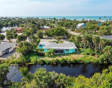 1057 Blue Heron Drive - Photo Thumbnail 9