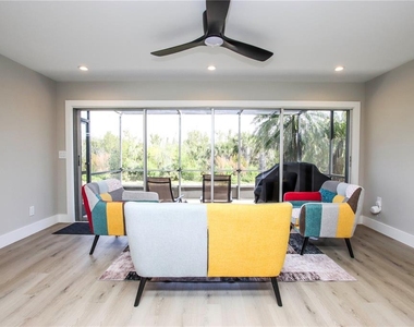 1057 Blue Heron Drive - Photo Thumbnail 25