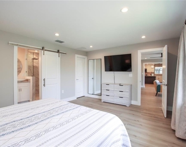1057 Blue Heron Drive - Photo Thumbnail 34