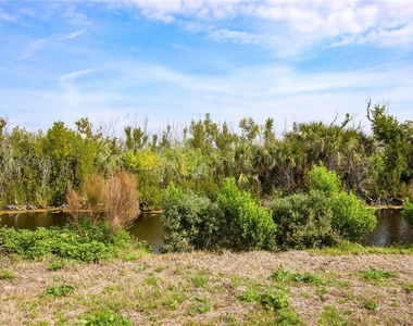 1057 Blue Heron Drive - Photo Thumbnail 35