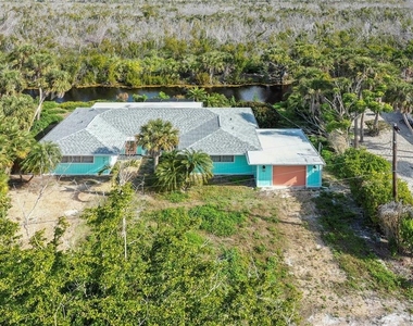 1057 Blue Heron Drive - Photo Thumbnail 1
