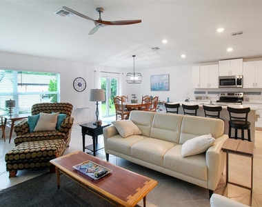 1346 Fireside Street - Photo Thumbnail 28