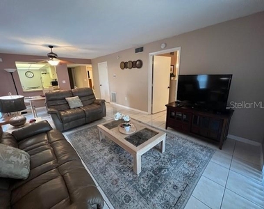 7205 Curtiss Avenue - Photo Thumbnail 7