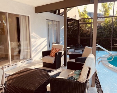 2908 Captiva Drive - Photo Thumbnail 10
