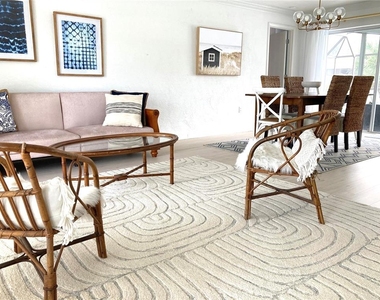 2908 Captiva Drive - Photo Thumbnail 3