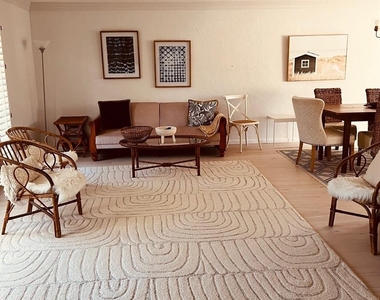 2908 Captiva Drive - Photo Thumbnail 2