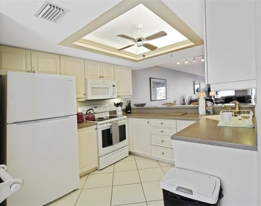 1333 Siesta Bayside Drive - Photo Thumbnail 6