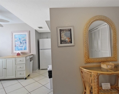 1333 Siesta Bayside Drive - Photo Thumbnail 4