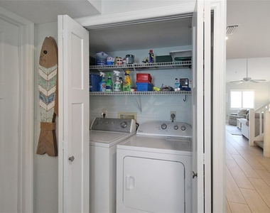 1275 Siesta Bayside Drive - Photo Thumbnail 11