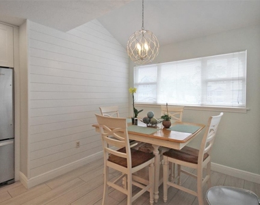 1275 Siesta Bayside Drive - Photo Thumbnail 6