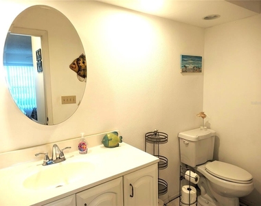 5377 Crestlake Boulevard - Photo Thumbnail 8