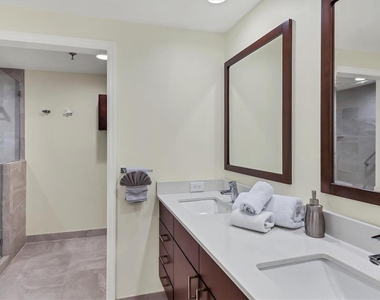 1211 Gulf Of Mexico Drive - Photo Thumbnail 21