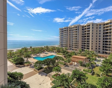 1211 Gulf Of Mexico Drive - Photo Thumbnail 4