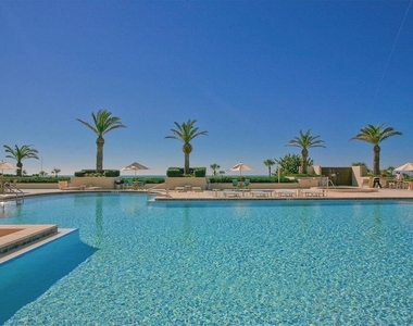 1211 Gulf Of Mexico Drive - Photo Thumbnail 27