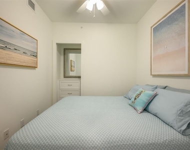 1703 N Tamiami Trail - Photo Thumbnail 27