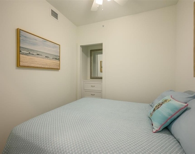 1703 N Tamiami Trail - Photo Thumbnail 28