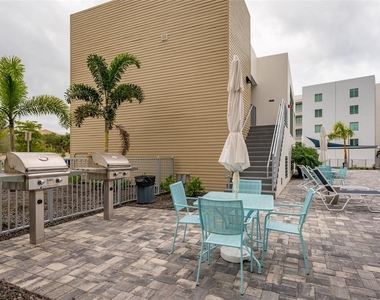 1703 N Tamiami Trail - Photo Thumbnail 35