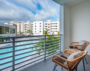 1703 N Tamiami Trail - Photo Thumbnail 14