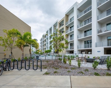 1703 N Tamiami Trail - Photo Thumbnail 32