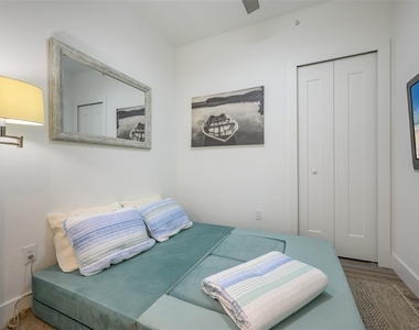 1703 N Tamiami Trail - Photo Thumbnail 34