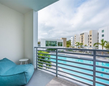 1703 N Tamiami Trail - Photo Thumbnail 19