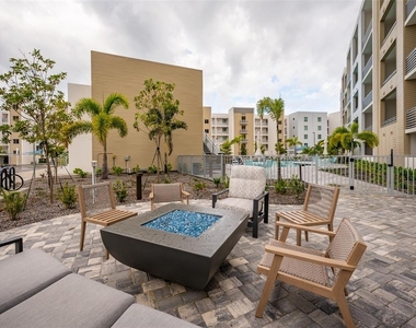 1703 N Tamiami Trail - Photo Thumbnail 40