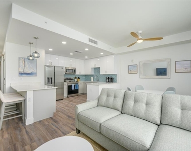 1703 N Tamiami Trail - Photo Thumbnail 9