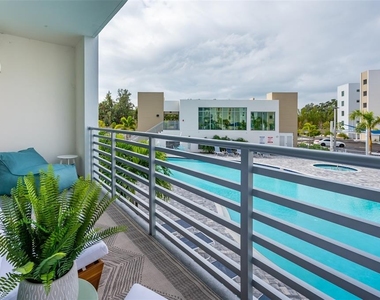 1703 N Tamiami Trail - Photo Thumbnail 18