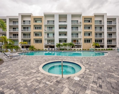 1703 N Tamiami Trail - Photo Thumbnail 44