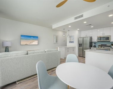 1703 N Tamiami Trail - Photo Thumbnail 8