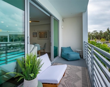 1703 N Tamiami Trail - Photo Thumbnail 17