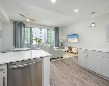 1703 N Tamiami Trail - Photo Thumbnail 15