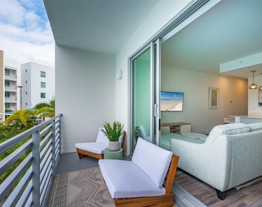 1703 N Tamiami Trail - Photo Thumbnail 16