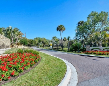 4462 Weybridge Street - Photo Thumbnail 58