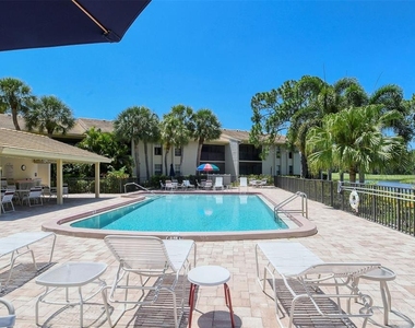 4462 Weybridge Street - Photo Thumbnail 41