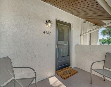 4462 Weybridge Street - Photo Thumbnail 3