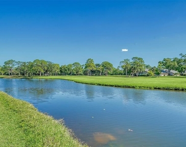 4462 Weybridge Street - Photo Thumbnail 33