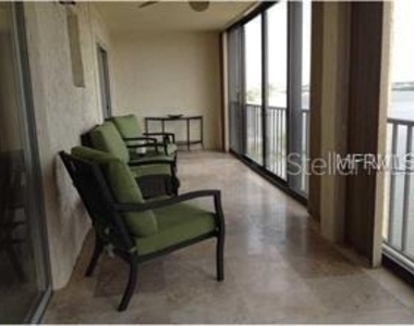 9393 Midnight Pass Road - Photo Thumbnail 10