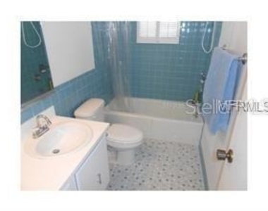 9393 Midnight Pass Road - Photo Thumbnail 6