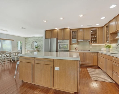 425 Mckinley Drive - Photo Thumbnail 20