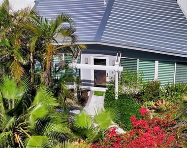 425 Mckinley Drive - Photo Thumbnail 3