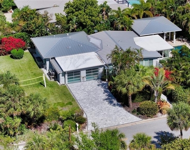 425 Mckinley Drive - Photo Thumbnail 1
