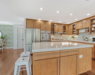 425 Mckinley Drive - Photo Thumbnail 19