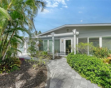 425 Mckinley Drive - Photo Thumbnail 8