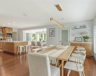 425 Mckinley Drive - Photo Thumbnail 16