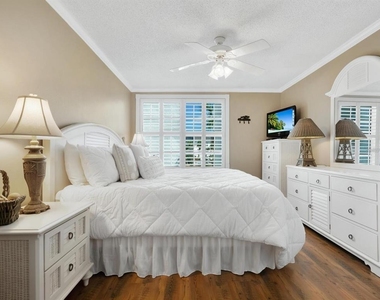 600 Sutton Place - Photo Thumbnail 3