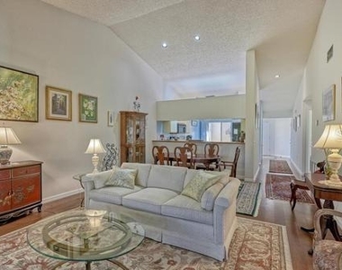 5905 Doral Drive - Photo Thumbnail 9